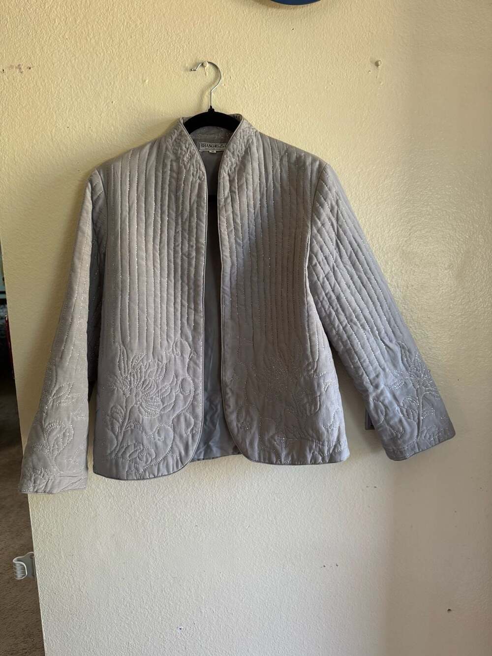 Shangri-La 100% Pure Silk Quilted Floral Embroidered Jacket Size M W145